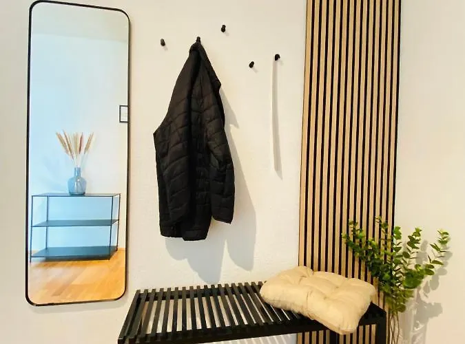 Kyanit Apartment: Free Parking + Pool + Netflix * 伍珀塔尔